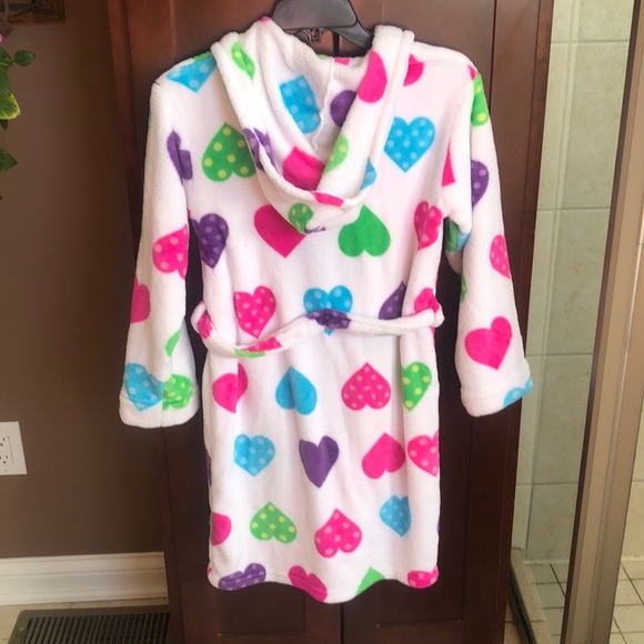 3/$20 - Girls hooded bathrobe - Picture 2 of 5